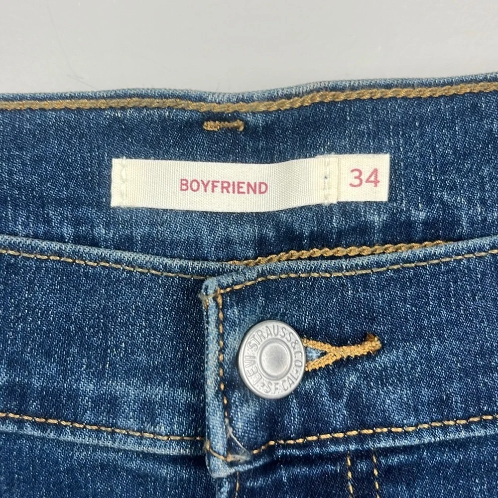 NWT Levi's Womens Boyfriend Fit Jeans‎ - SZ 34
